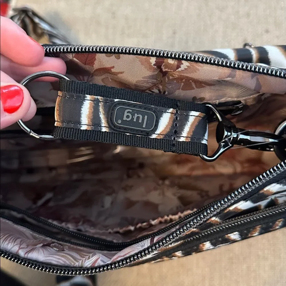 NWT Lug Stretch Crossbody Zebra Sand